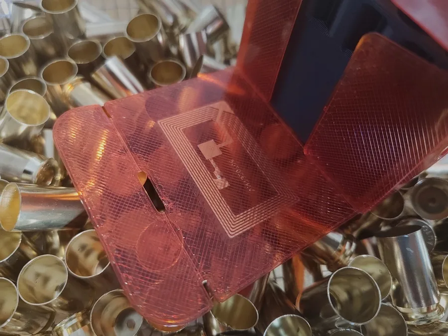 Wiederladeschachtel mit integriertem NFC-Tag